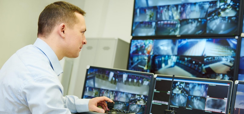 Какими полномочиями обладает охранник